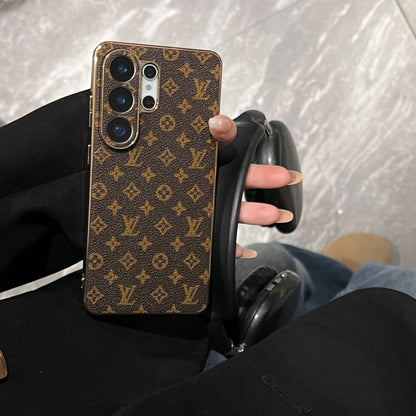 Luxury Leather Case for Samsung S26 Ultra – Gold Edition